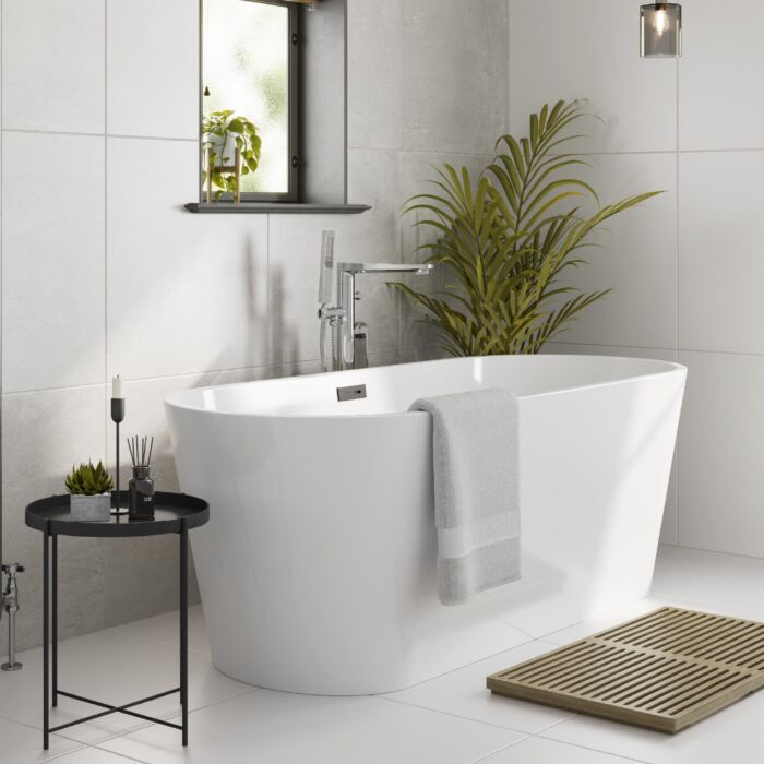 Ultima Freestanding Bath